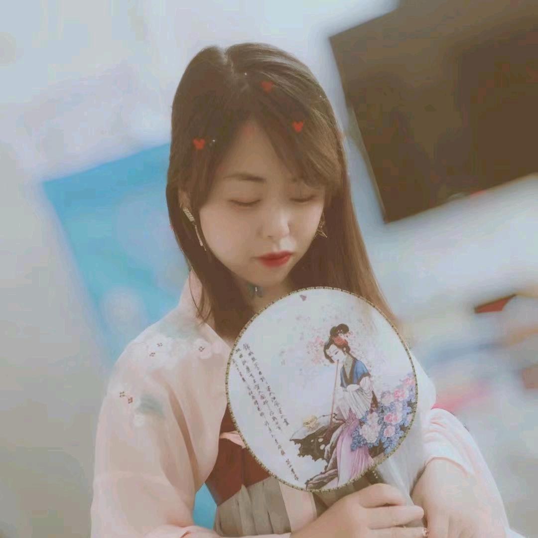 憨憨嘚耳朵恋上冬～阝