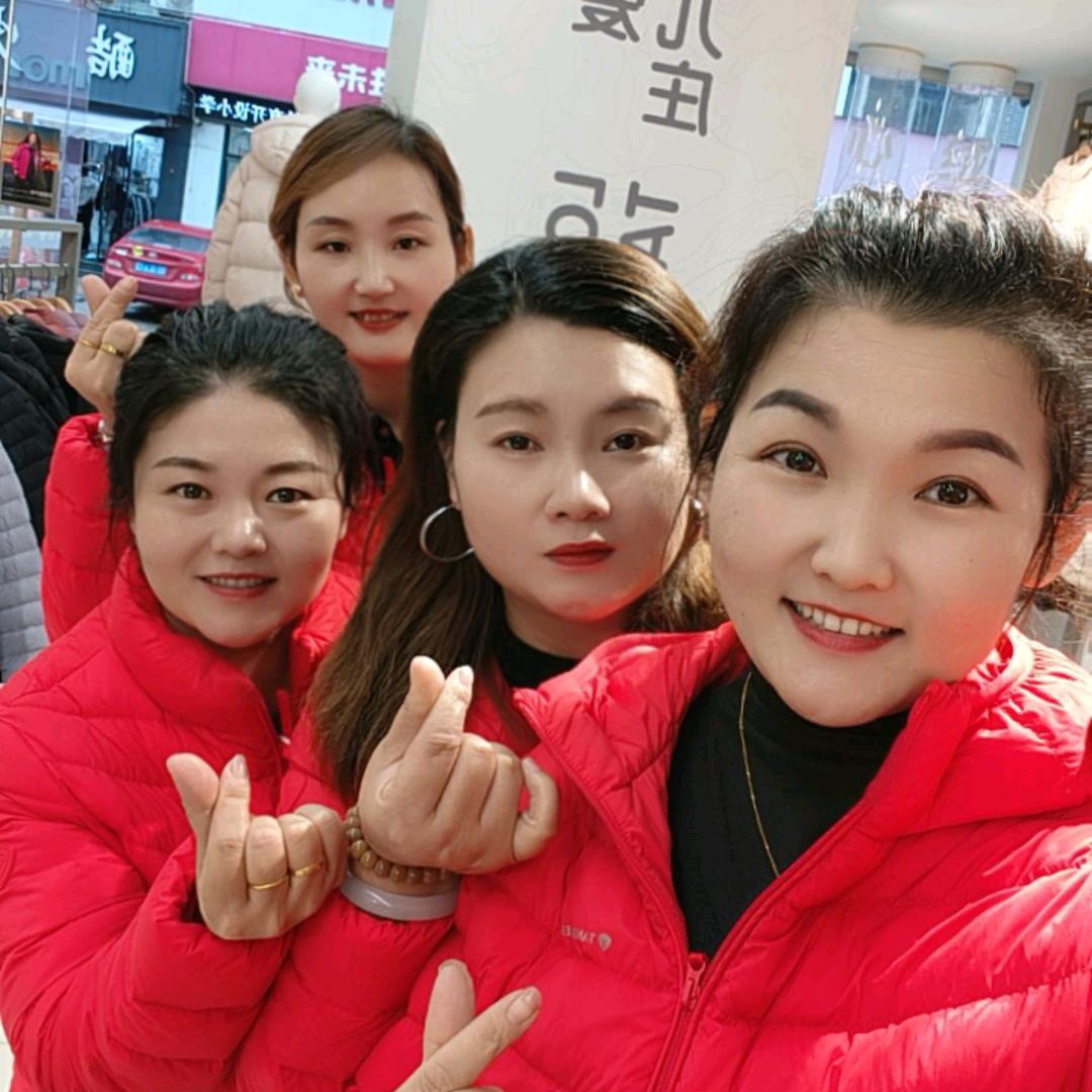 台儿庄杜大姐服饰薅羊毛天团