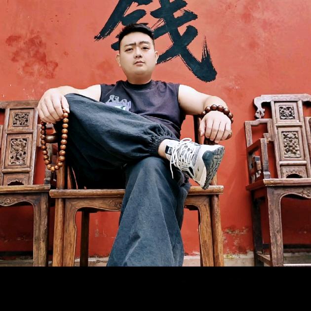 🚬小郭——