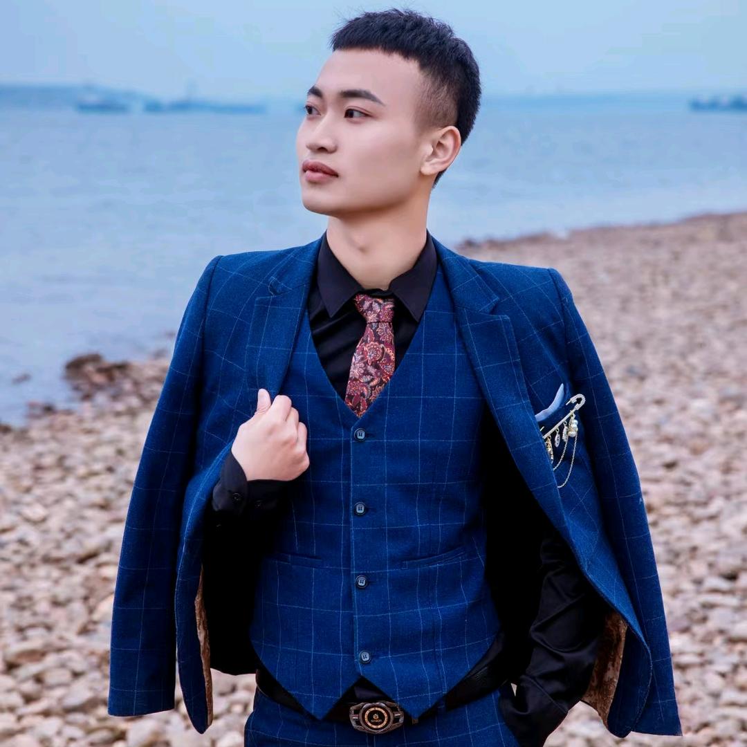 @吴志文