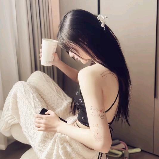 婧.头像