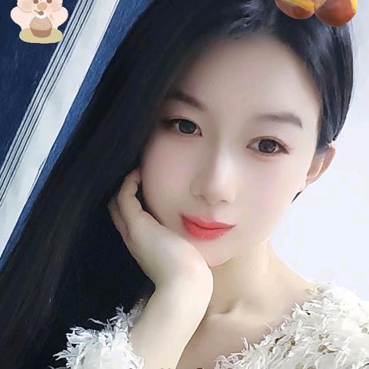 芳芳👑