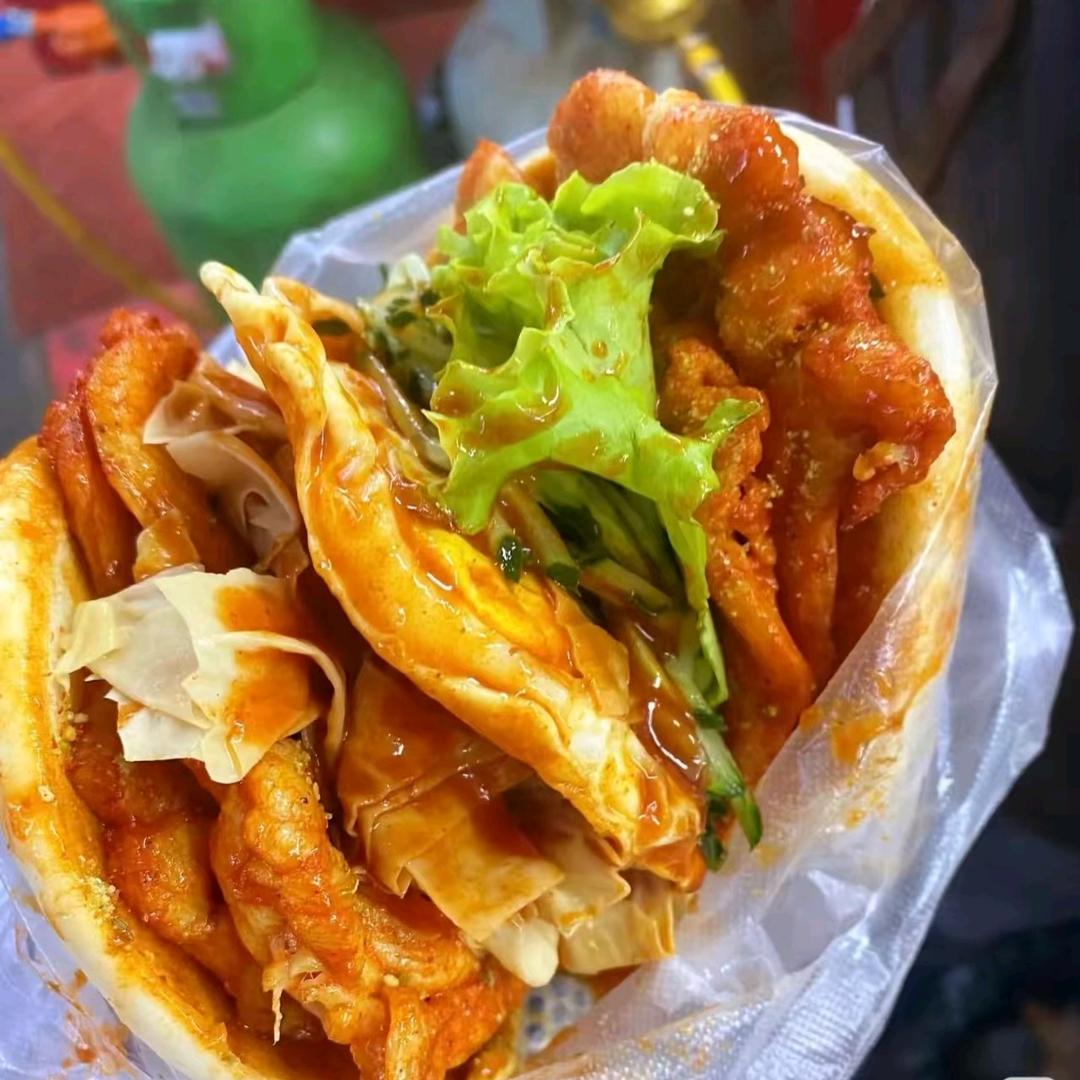 榆林原创超大里脊肉夹饼