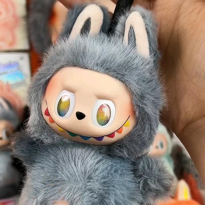 Labubu潮玩~