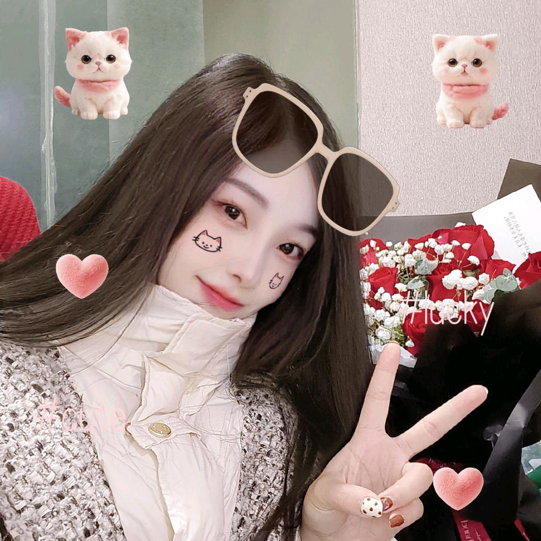 小姐姐姓余👸