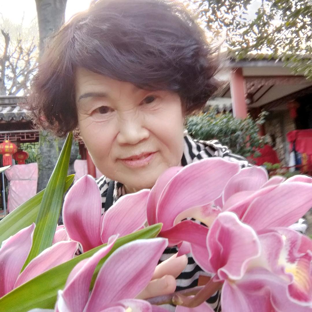 阳光城家家悦,钟表小家电