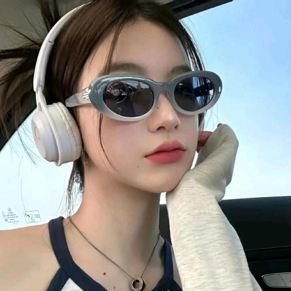 雅雯 孟波捞汁海鲜