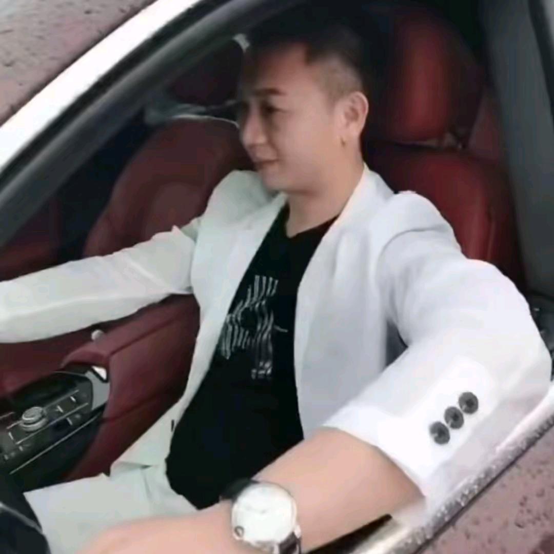 独角兽 何先森