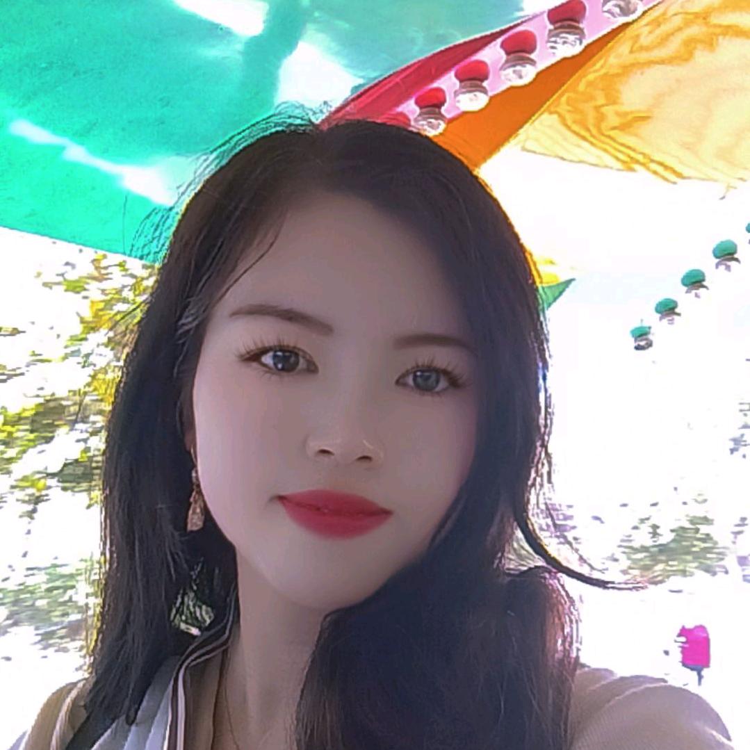 小晓芳《每晚8点零8分开播》