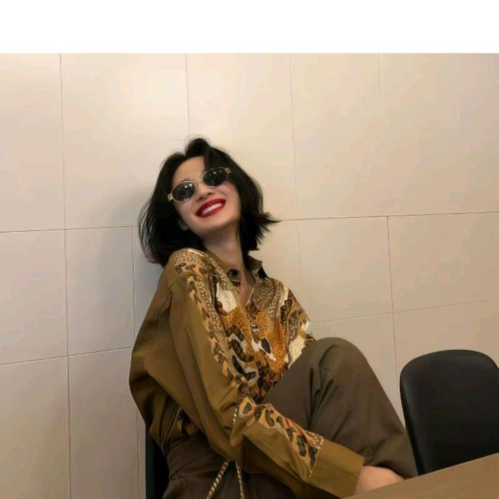 💕小徐💜💚is me💙💛