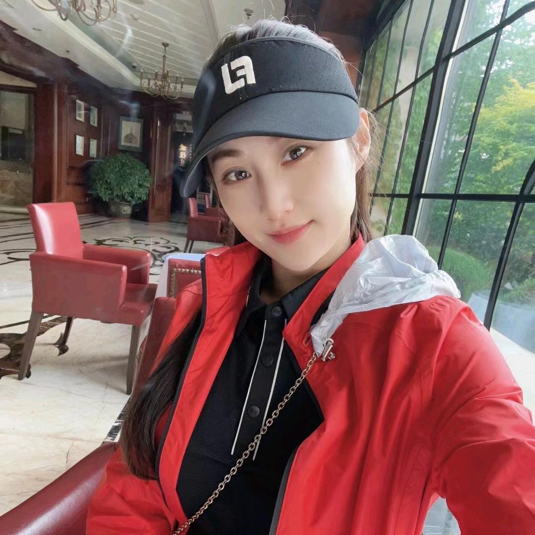 晴小姐女装穿搭