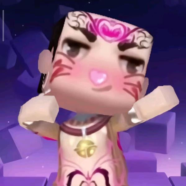 小何