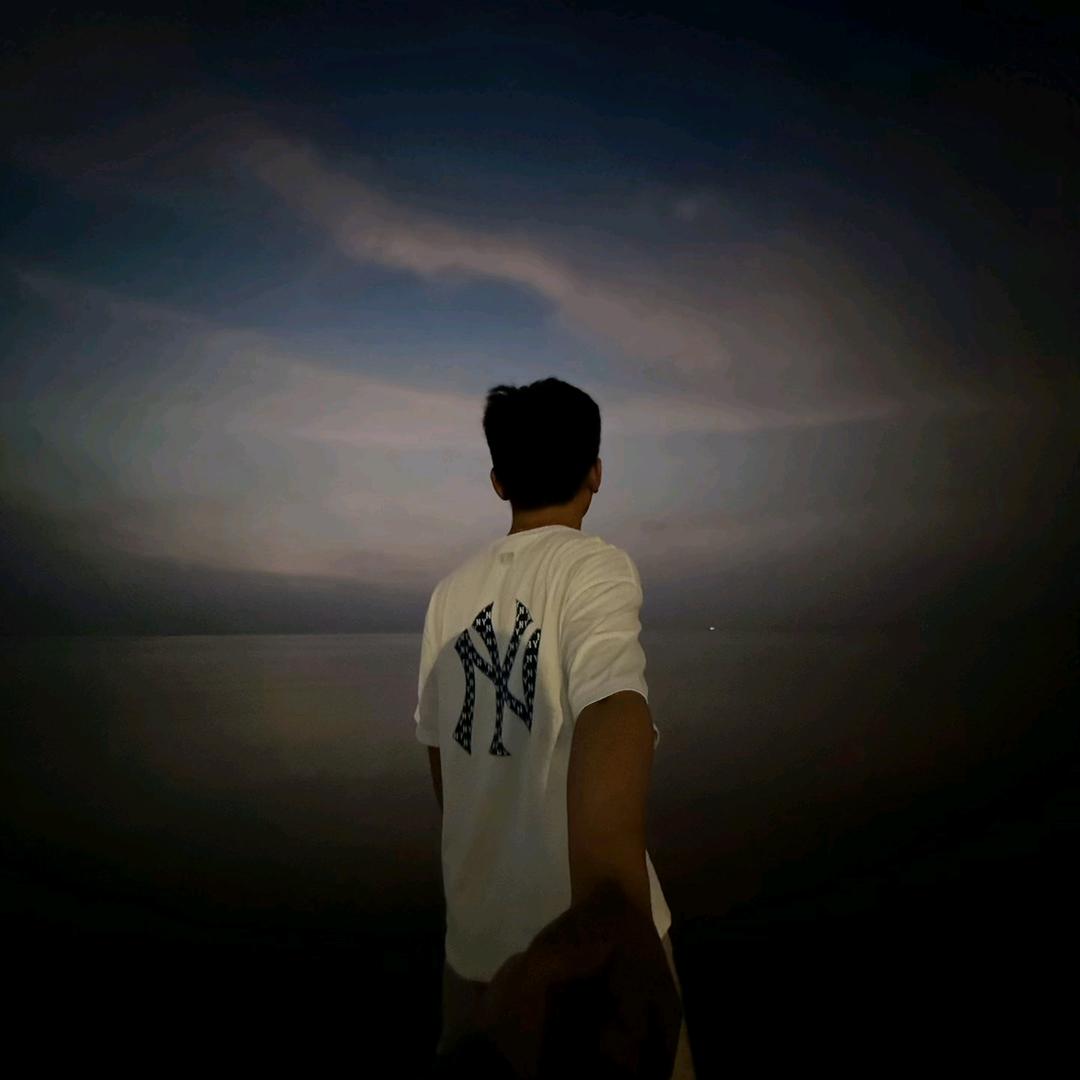 一个刚退伍回来给你介绍工作的好男人