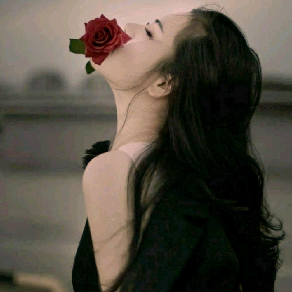 ᐝ႒ᩚ终究是过客🥀࿐