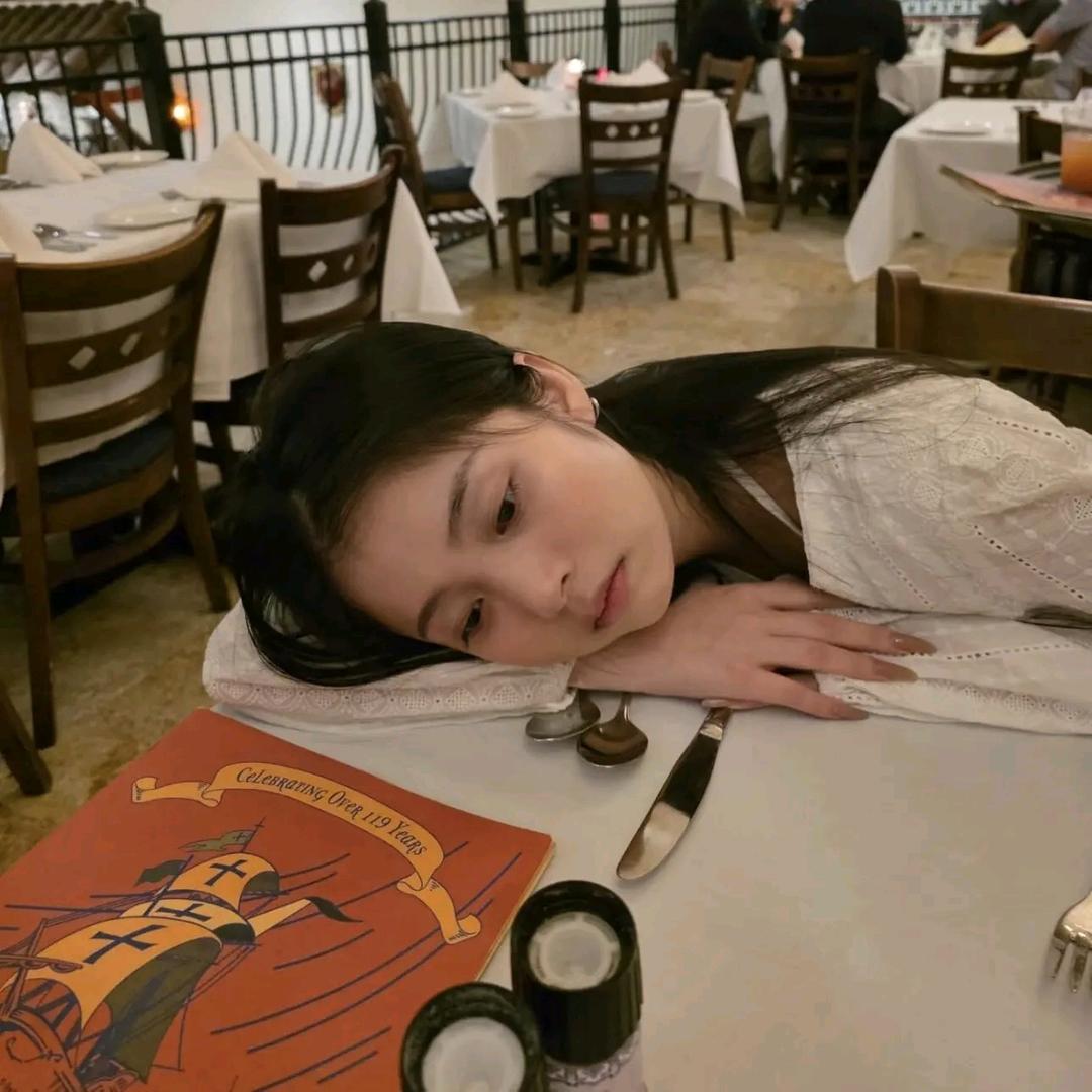 炸毛小兔(˵¯͒〰¯͒˵)