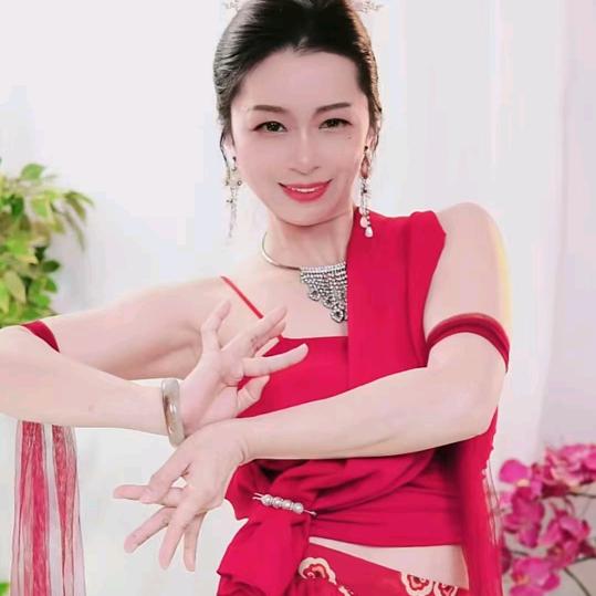 美儿
