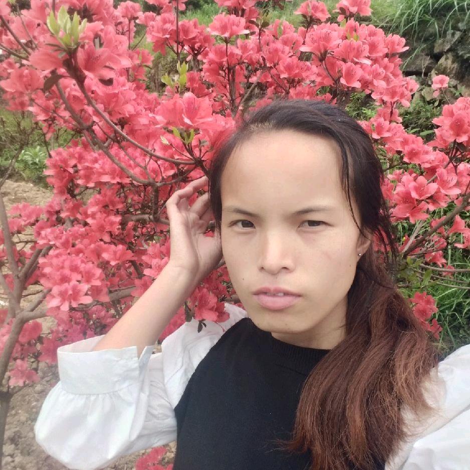 奋勇向前小姐姐