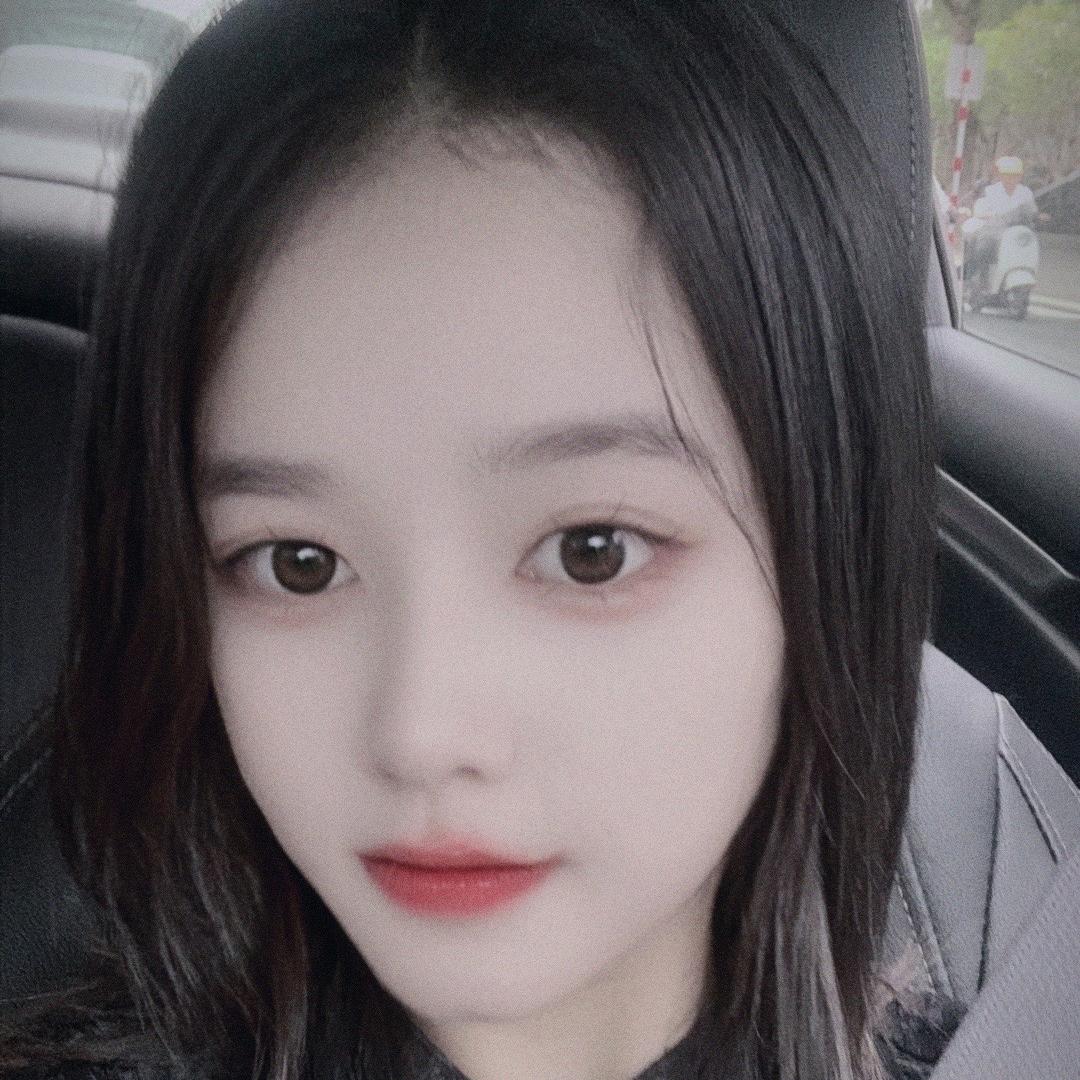 万达金街LZ设计师品牌服装小枫