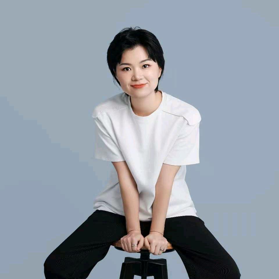 爱笑的丫头