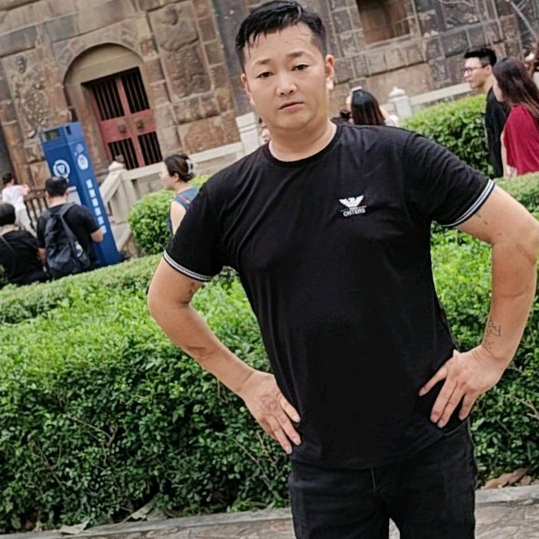 歪歪