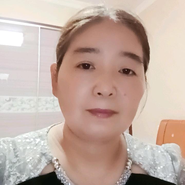 姓名花小草每天7点40分开播