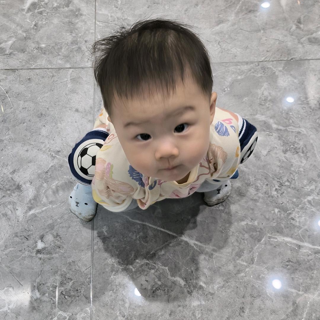 孙念念的卢卷卷