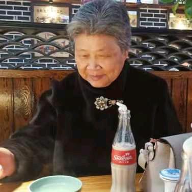 红红火火老太太