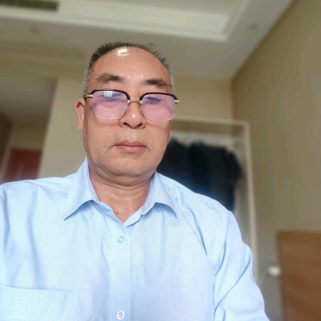 乐观者   黄土坡走出来的男人