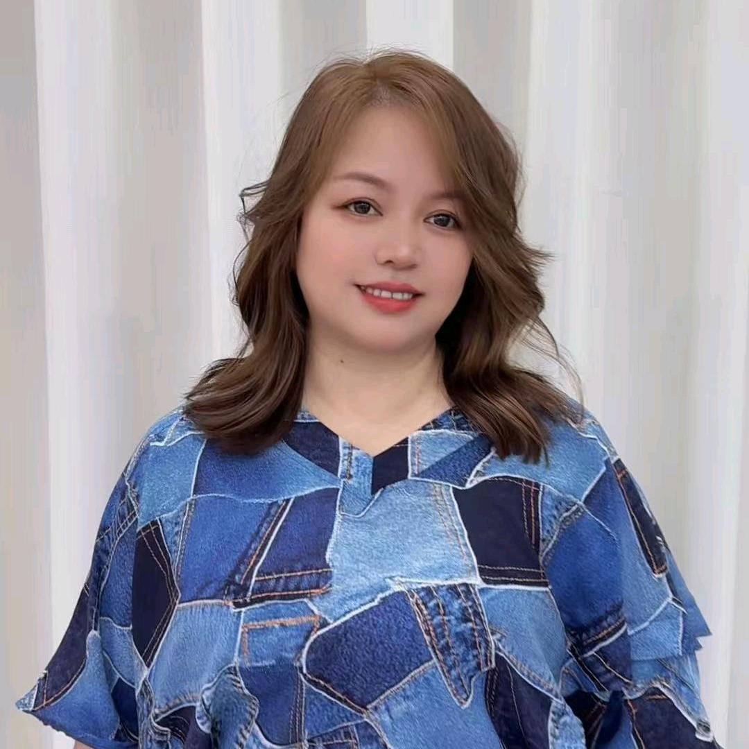 金城江概念 东站店蒙姐