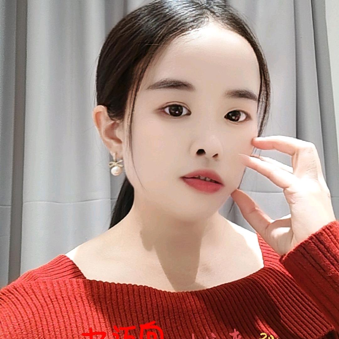 🍒 雨中的玫瑰