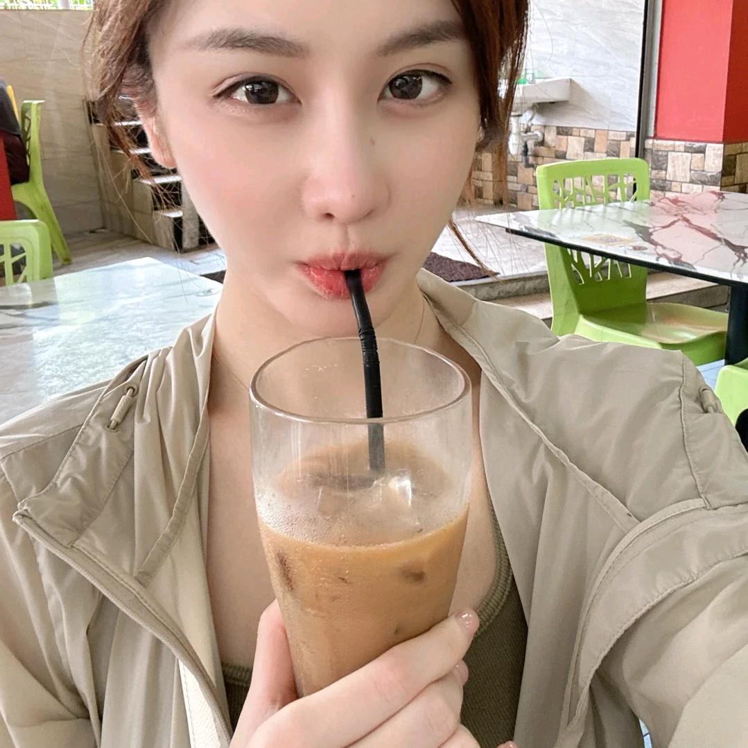 忻忻不小👠