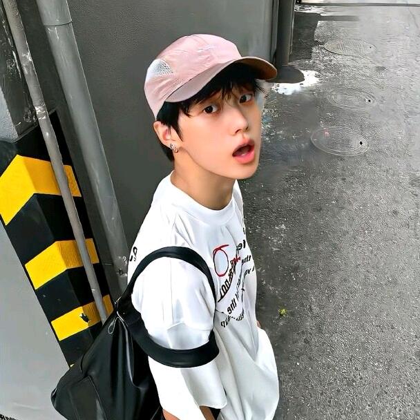 鼻嘎拌香菜馋哭隔壁老太太