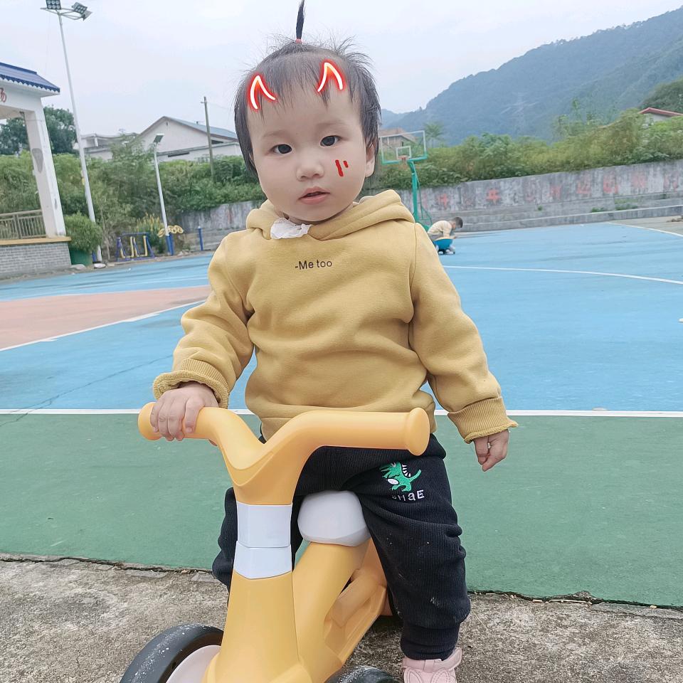 余余
