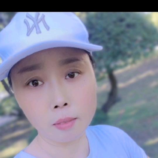 生活不易坚持努力