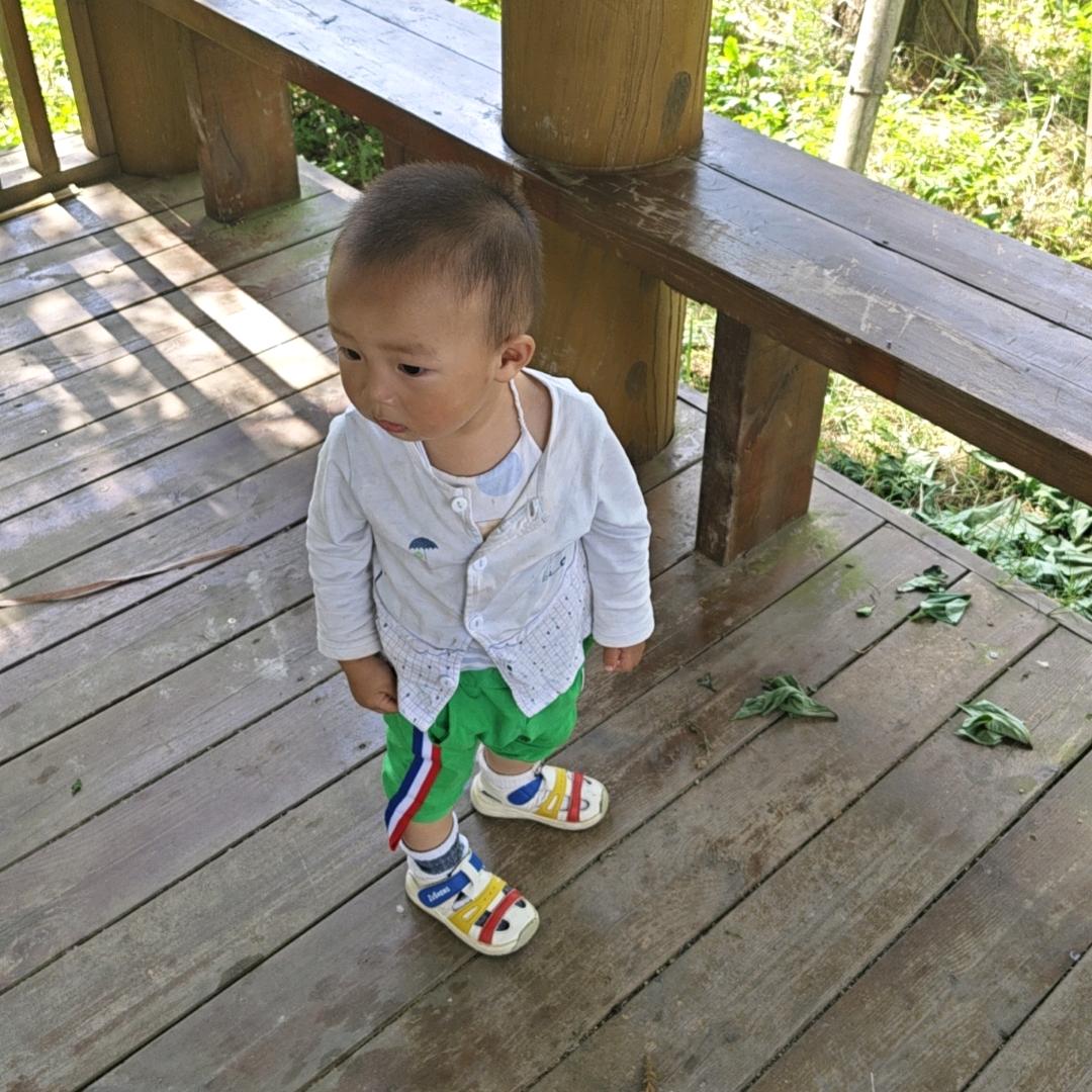 小鸡子露出黑🦶🏻