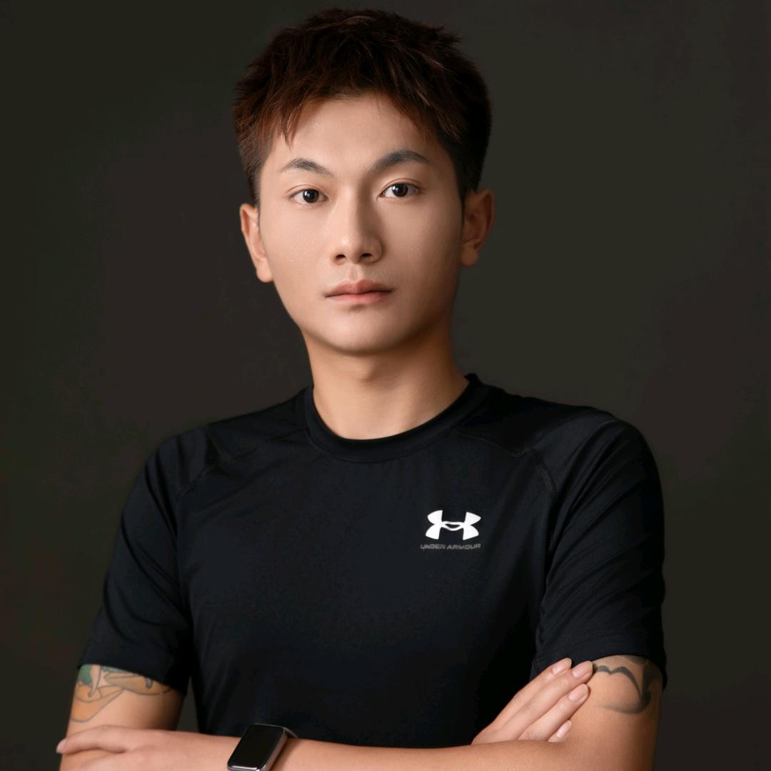 游泳教练海鹏