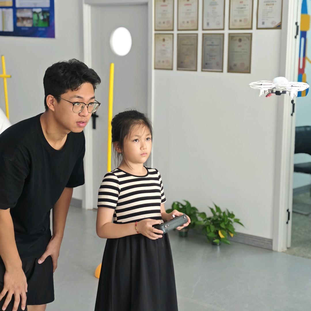 启翼方舟-崔老师