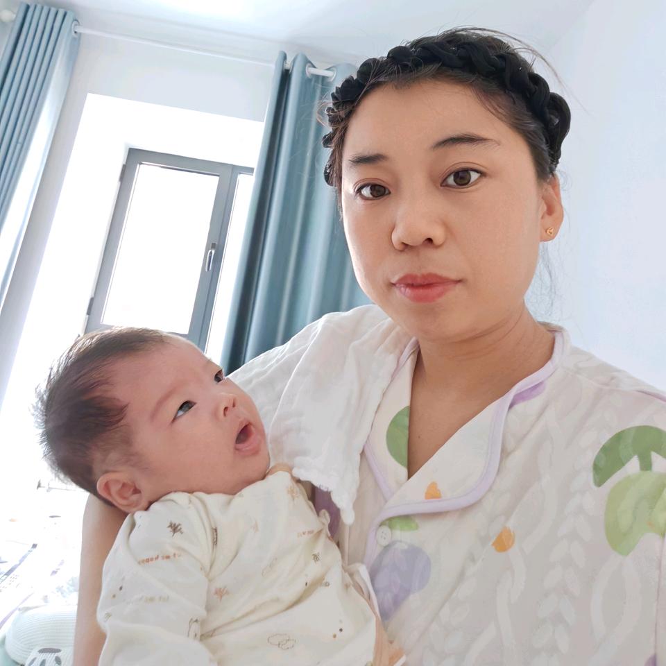 母婴护理师小赵