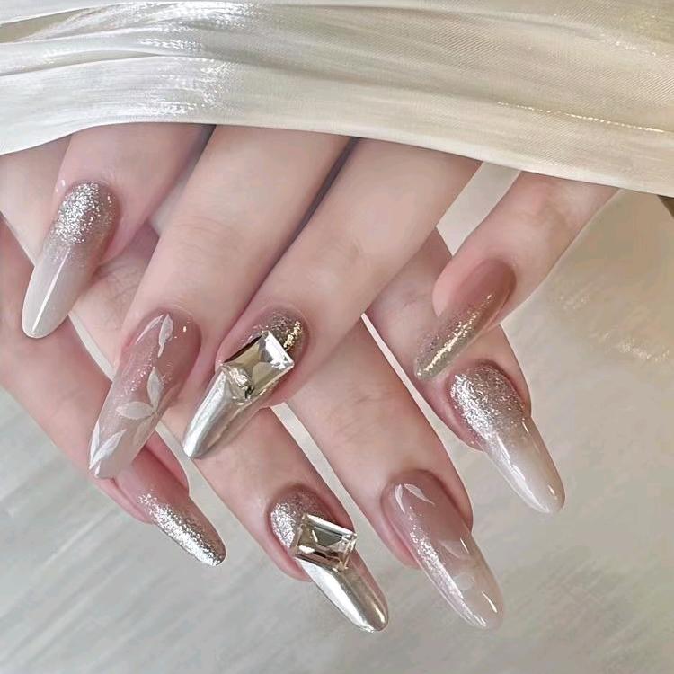 TC nails eyelash