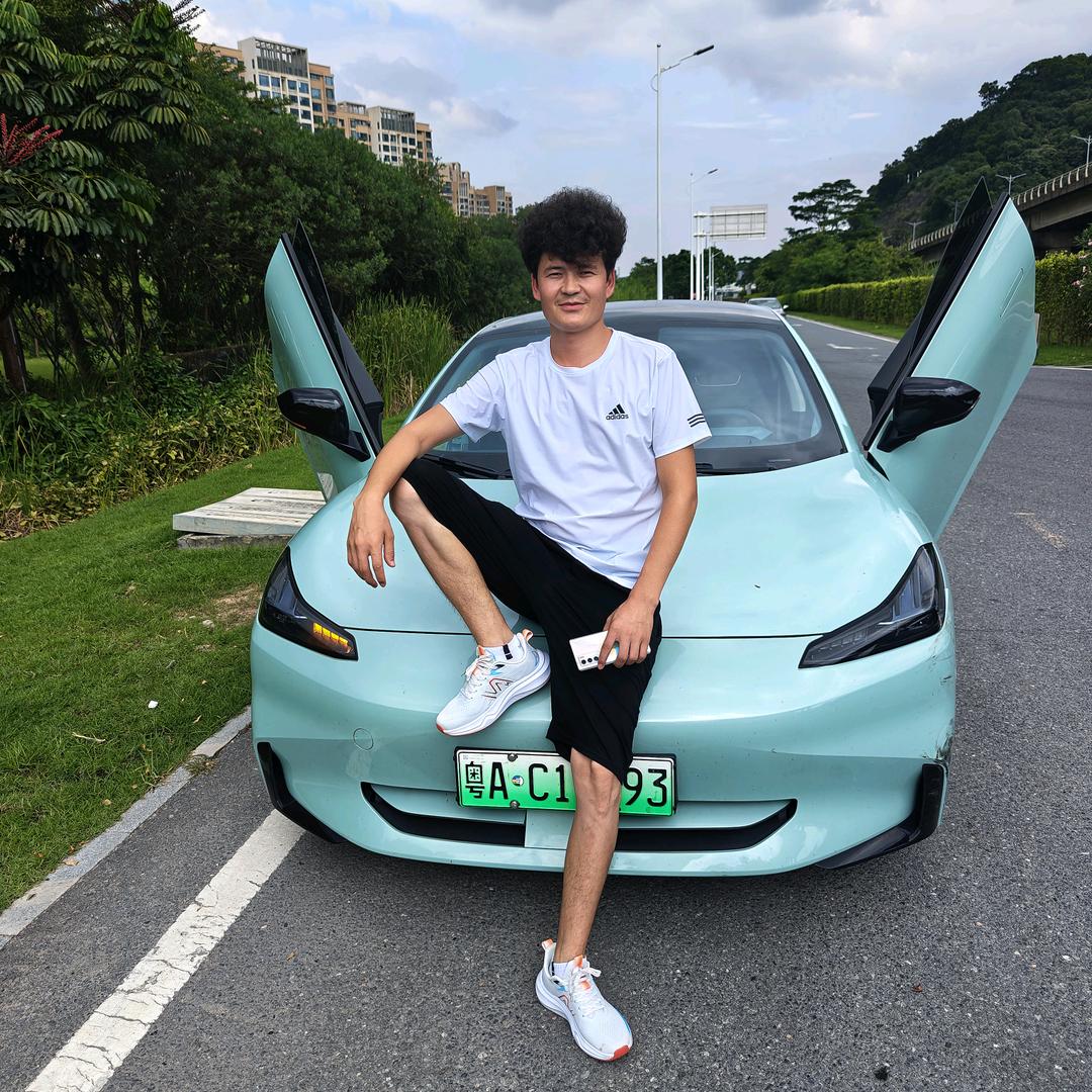 小迈汽配工作室
