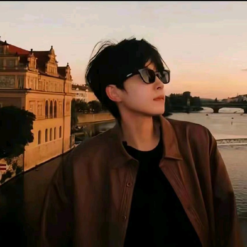 ...........，，，