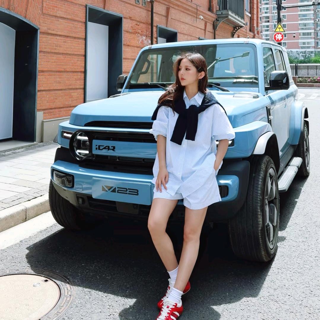 卖iCAR的小姐姐余潞