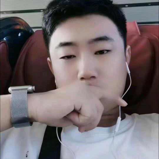 ༺余生..ꦿ一个人᭄࿐