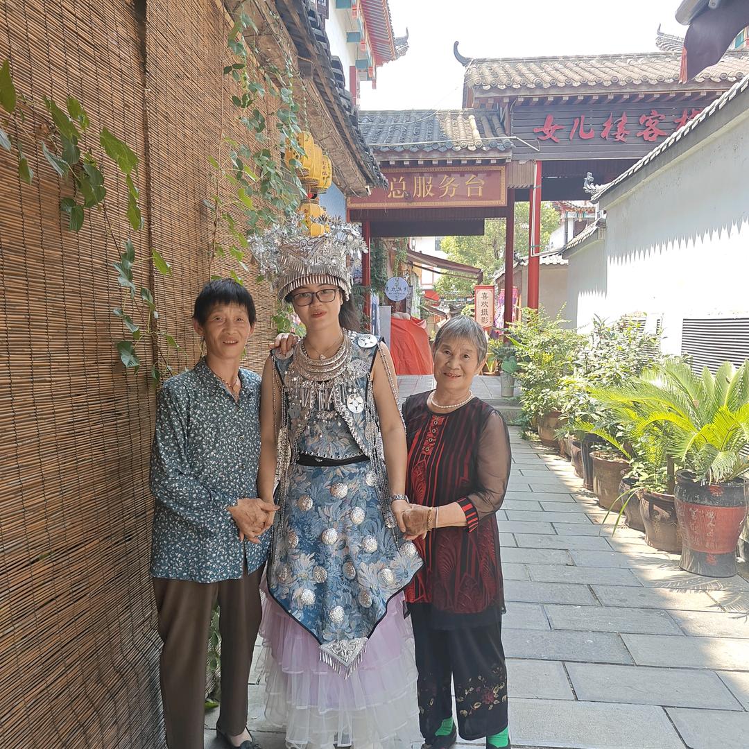 一路繁花，醉了天涯