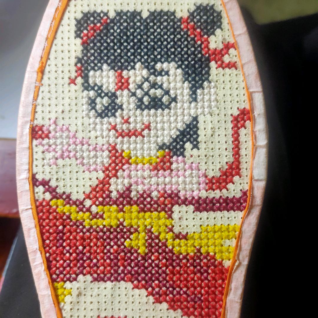 鞋垫双面绣小斌斌关必回专业代绣成品预定