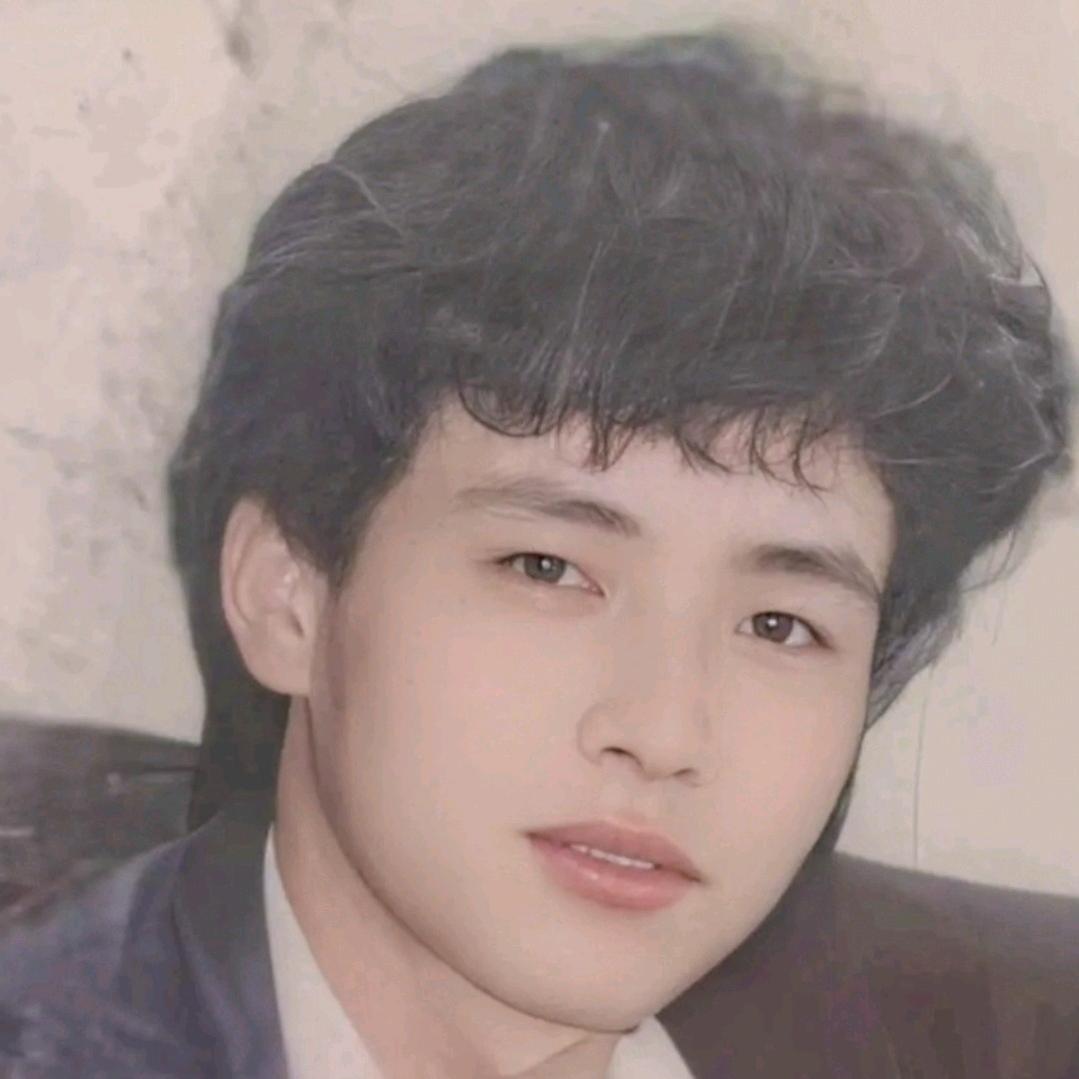 一笑而过    与你相伴