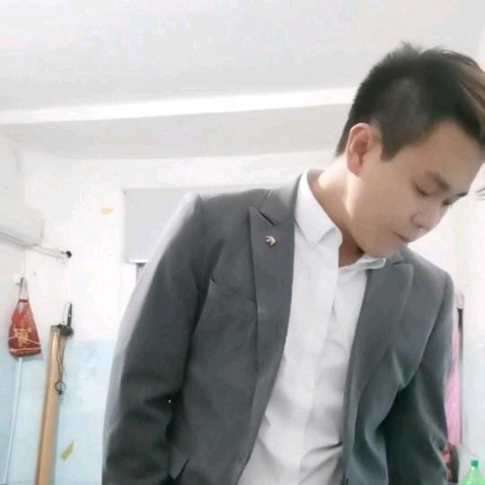 单身🐶等你来嫁给我