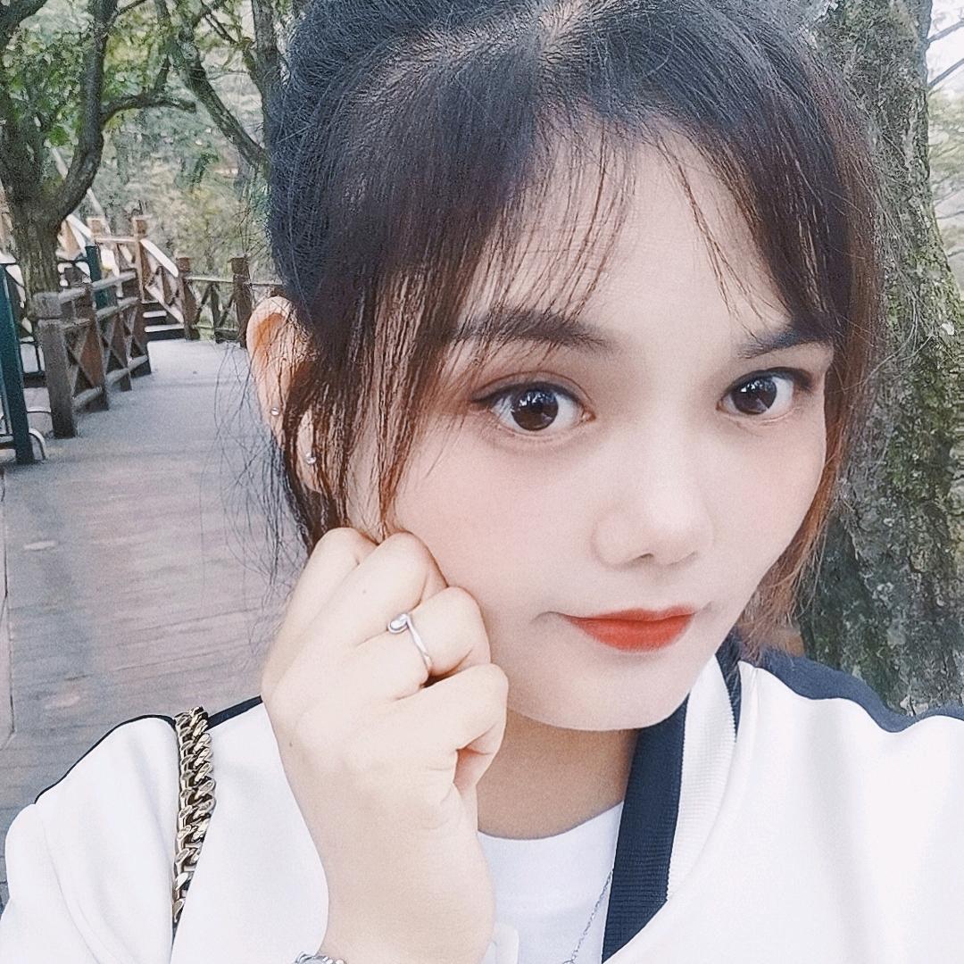 彤彤´•ﻌ•`