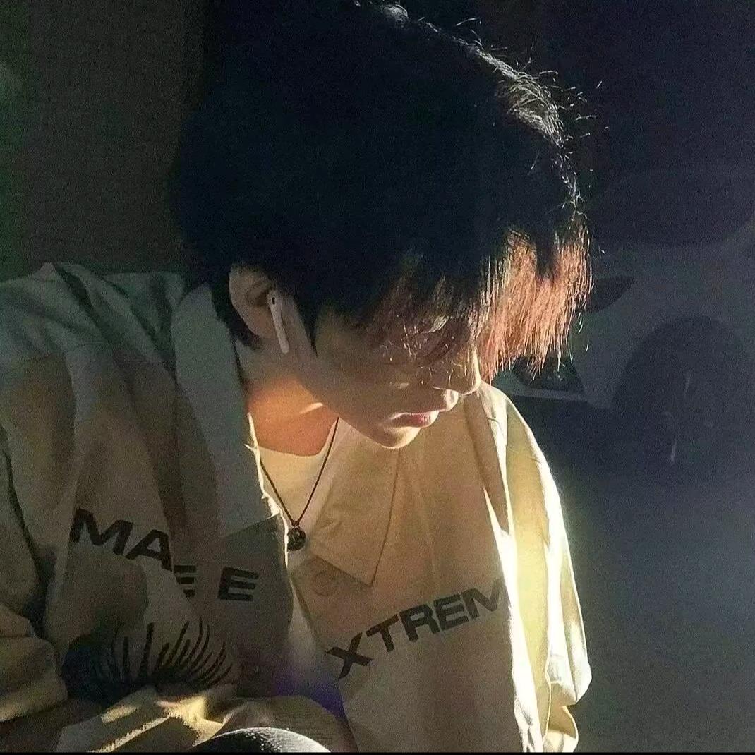 是个闲人.