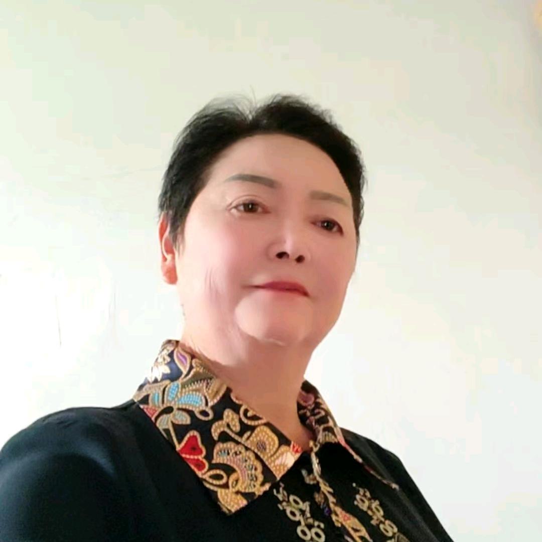 琼吴姐头像